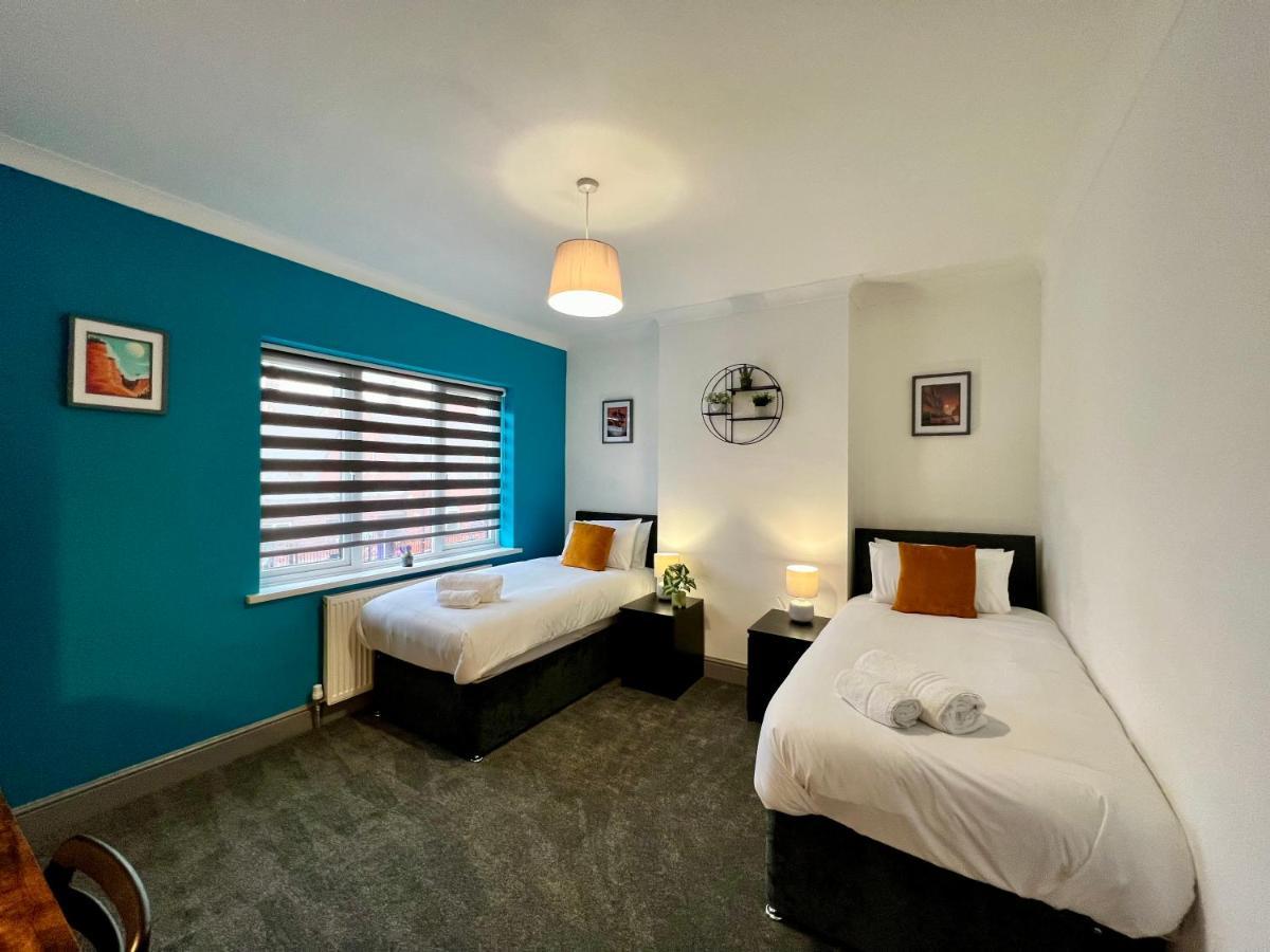 Bramhall House - Great For Contractors Or Family Holidays Кліторпс Екстер'єр фото